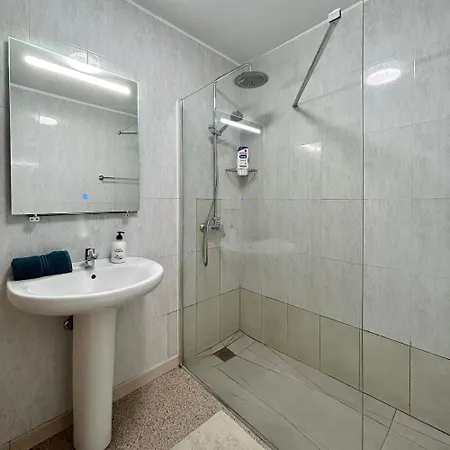 Lägenhet Lovely 2 Bedroom In Americas K202
