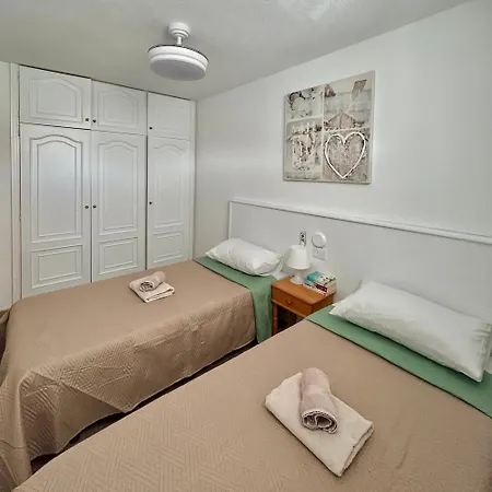 Lovely 2 Bedroom In Americas K202 Appartement *