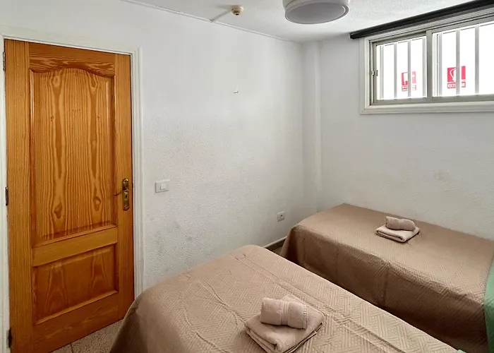 Lovely 2 Bedroom In Americas K202